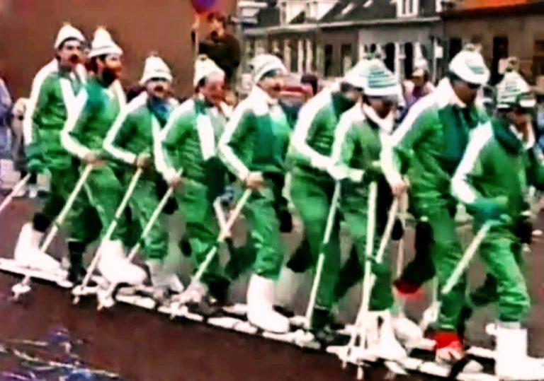 Beeldbank Oisterwijk: Carnaval in Döllekesgat 1987