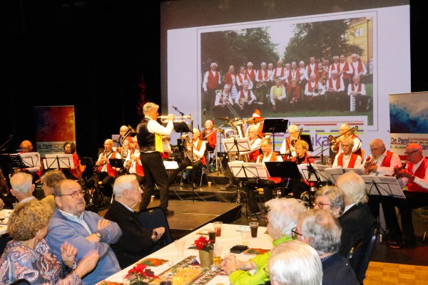 Parelmuzikanten bestaan 40 jaar!