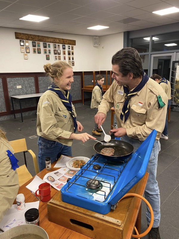 Leren koken bij Scouting Oisterwijk